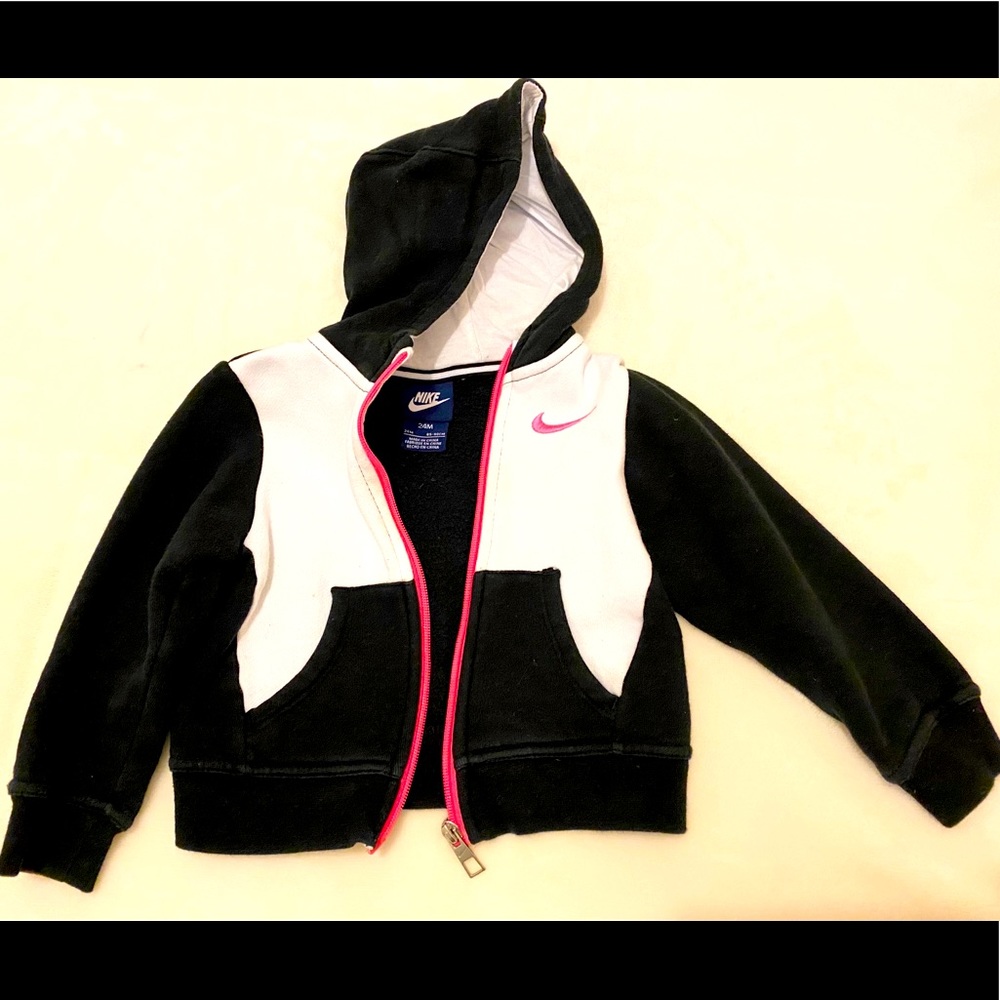 Nike 24 month girl hoodie 💕